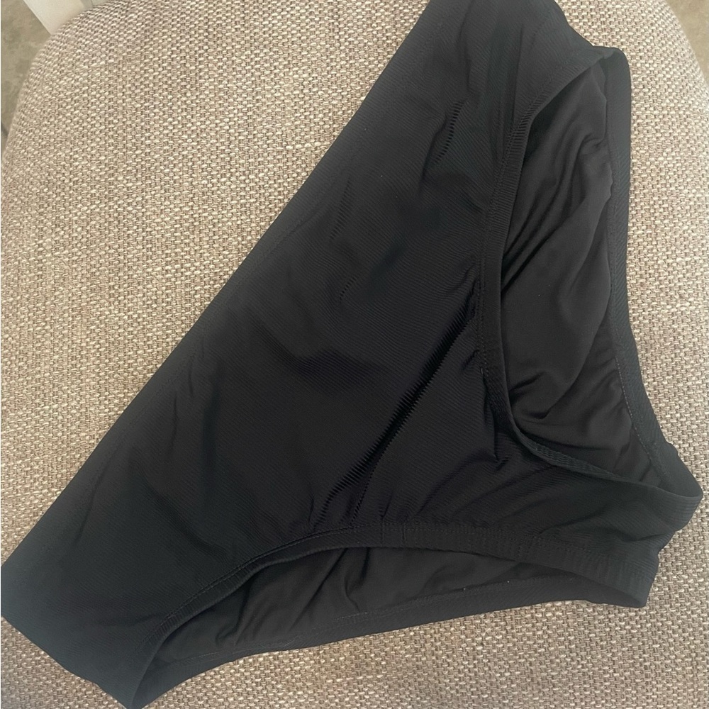 BOGO 🌸🌼 RIO Beach Argentina ruched ribbed bikini black bottom - Picture 4 of 7